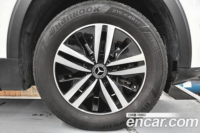 Mercedes-Benz GLB-Class (X247) GLB200 d 2021 — фото 16