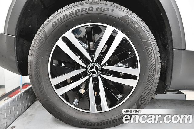 Mercedes-Benz GLB-Class (X247) GLB200 d 2021 — фото 17