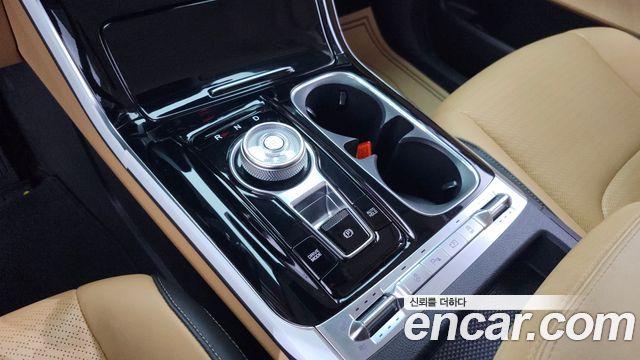 Kia Carnival (IV) Diesel 7-Seater Signature 2023 — фото 9