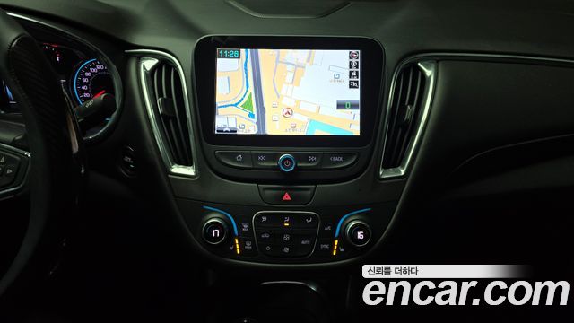 Chevrolet Malibu 2.0 Turbo LT Permium 2018 — фото 16