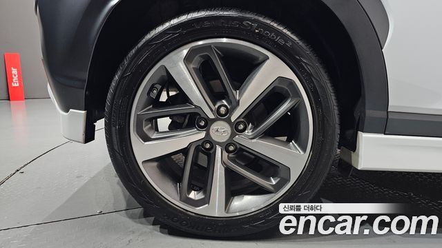 Hyundai Kona 1.6 Turbo 2WD FLUX Premium 2019 — фото 27
