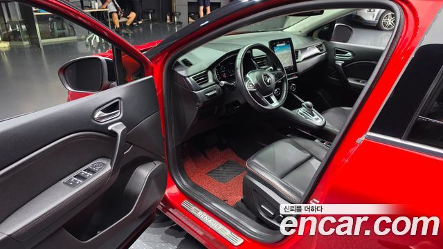 Renault Korea Captur 1.3 TCe Edition Paris 2021 — фото 10