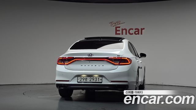 Hyundai Grandeur (IG) 3.0 Exclusive Special 2019 — фото 4