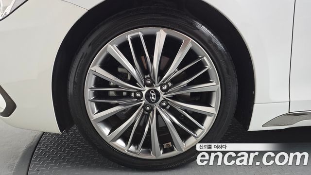 Hyundai Grandeur (IG) 3.0 Exclusive Special 2019 — фото 5
