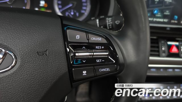 Hyundai Grandeur (IG) 3.0 Exclusive Special 2019 — фото 16