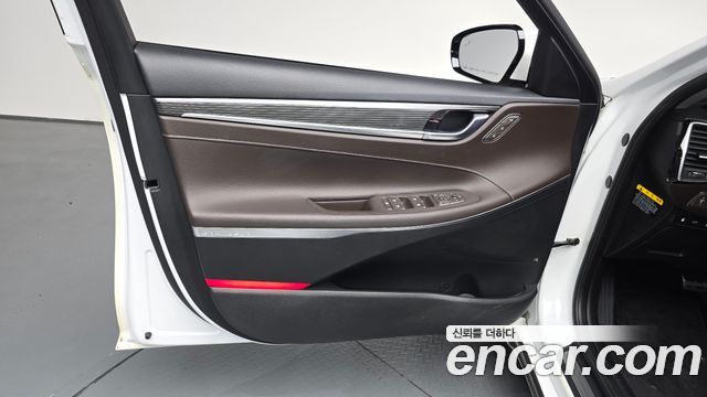 Hyundai Grandeur (IG) 3.0 Exclusive Special 2019 — фото 24