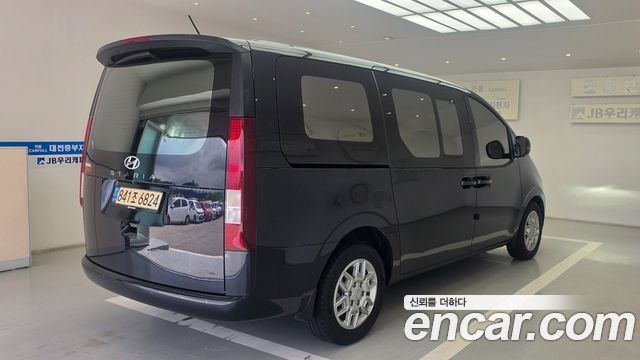 Hyundai Staria Cargo 5-Seater Modern 2023 — фото 6