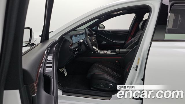 Genesis G80 (RG3) Gasoline 2.5 Turbo AWD 2025 — фото 10
