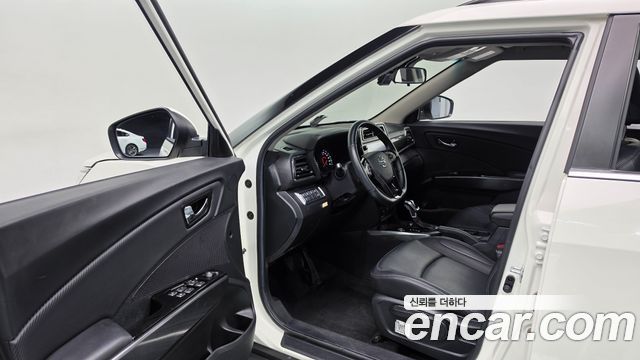 KG Mobility (SsangYong) Very New Tivoli Gasoline 1.5 2WD V3 2022 — фото 10