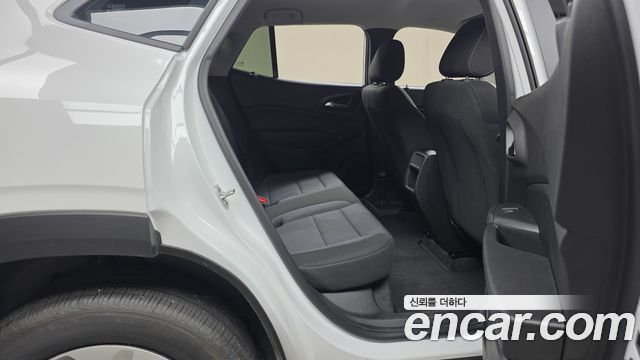 Chevrolet Trax Crossover 1.2 LS 2026 — фото 11