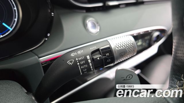 Genesis Electrified (GV70) e-AWD 2022 — фото 20