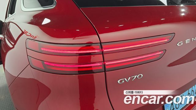 Genesis Electrified (GV70) e-AWD 2022 — фото 23