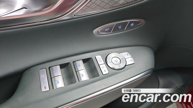 Genesis Electrified (GV70) e-AWD 2022 — фото 27