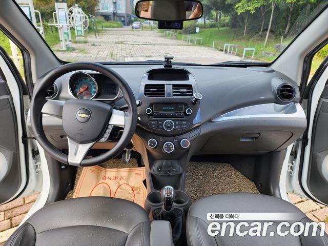 Chevrolet Spark LPG LT Standard 2014 — фото 10