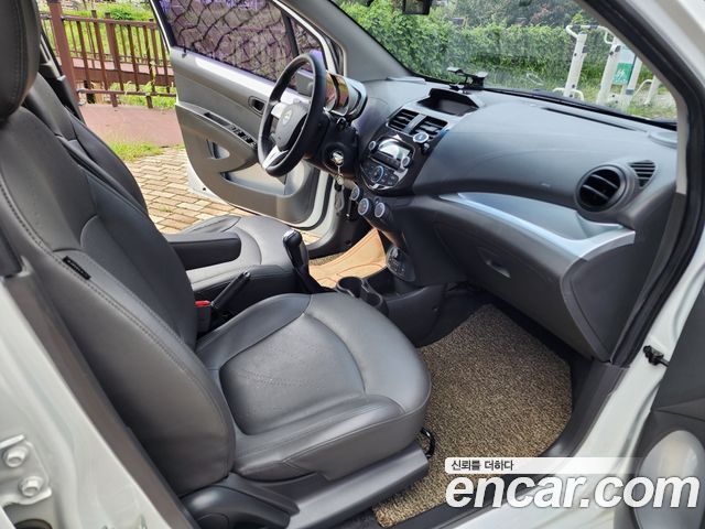 Chevrolet Spark LPG LT Standard 2014 — фото 21