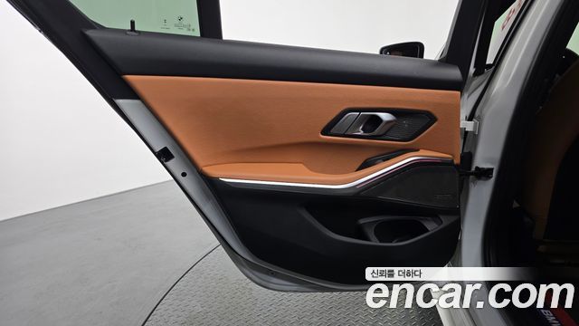 BMW 3 Series (G20) 320i M Sport 2024 — фото 25