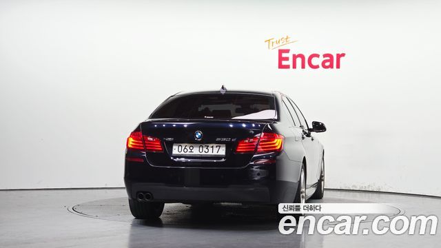 BMW 5 Series (F10) 530d xDrive M Aero Dynamic 2016 — фото 4