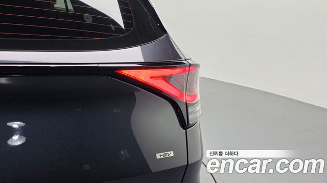 Kia Sportage Hybrid (V) 30Th Edition 2WD 2024 — фото 23