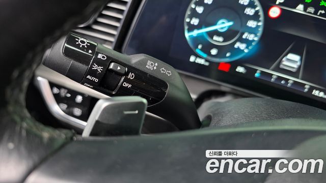 Kia Sportage Hybrid (V) 30Th Edition 2WD 2024 — фото 28