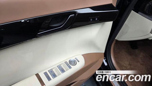 Hyundai Grandeur Hybrid (GN7) Calligraphy 2023 — фото 28