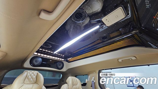 Kia Carnival (IV) Gasoline 4-Seater Hi-Limousine (Special) 2021 — фото 17