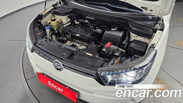 KG Mobility (SsangYong) Tivoli LX 2WD HI-DLX 2016 — фото 6