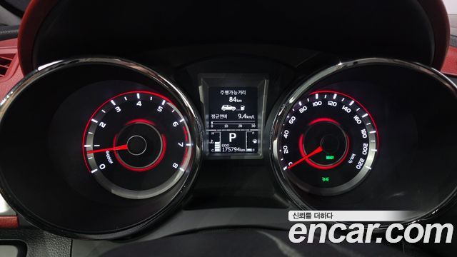 KG Mobility (SsangYong) Tivoli LX 2WD HI-DLX 2016 — фото 8