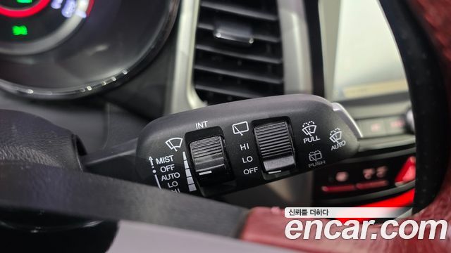 KG Mobility (SsangYong) Tivoli LX 2WD HI-DLX 2016 — фото 14
