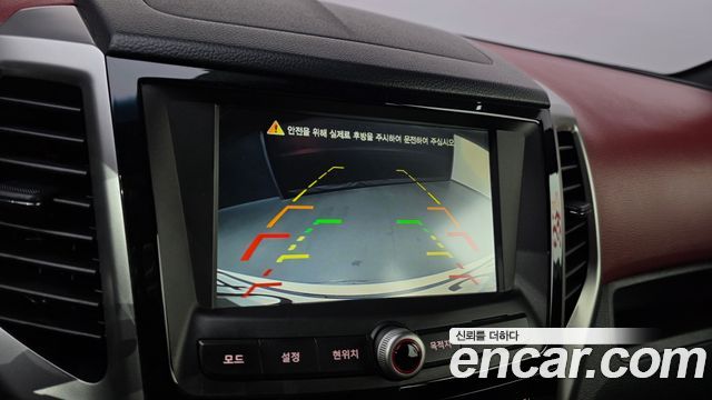 KG Mobility (SsangYong) Tivoli LX 2WD HI-DLX 2016 — фото 17