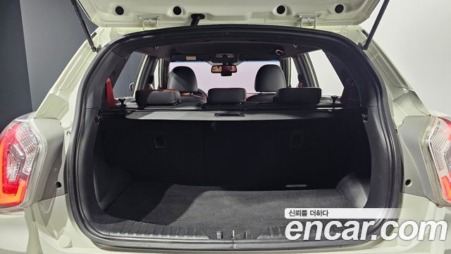 KG Mobility (SsangYong) Tivoli LX 2WD HI-DLX 2016 — фото 20