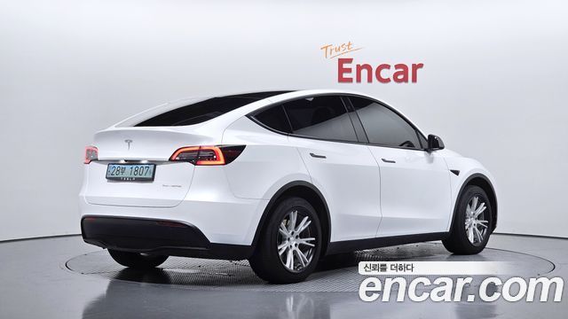 Tesla Model Y Long Range AWD 2021 — фото 2
