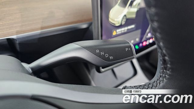 Tesla Model Y Long Range AWD 2021 — фото 9