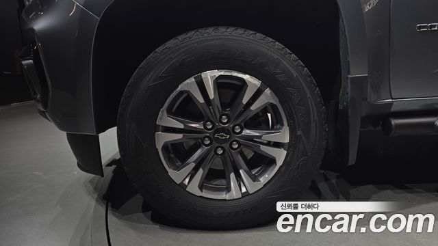 Chevrolet Real New Colorado 3.6 Z71-X 4WD 2022 — фото 5