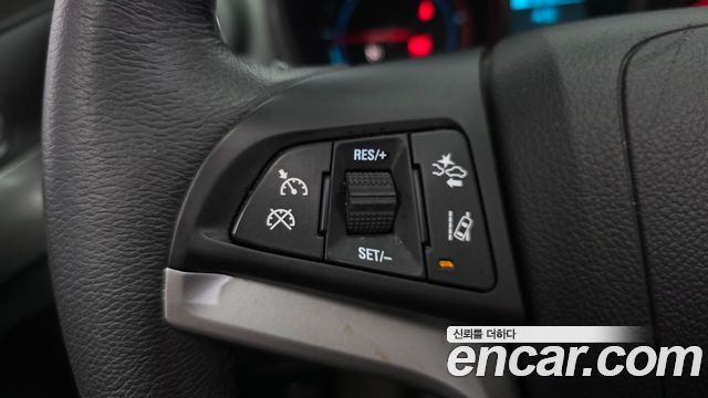 Chevrolet Orlando 1.6 Diesel LTZ Safety 2016 — фото 32