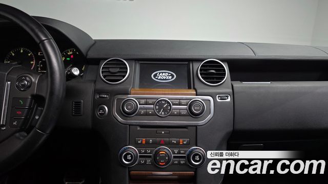 Land Rover Discovery 4 3.0 SDV6 HSE 2016 — фото 14