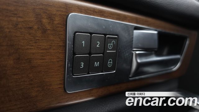 Land Rover Discovery 4 3.0 SDV6 HSE 2016 — фото 19