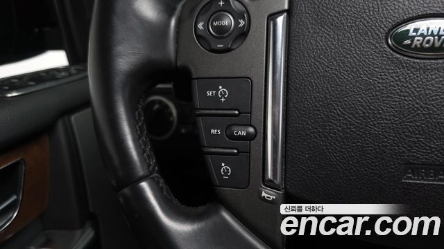 Land Rover Discovery 4 3.0 SDV6 HSE 2016 — фото 27