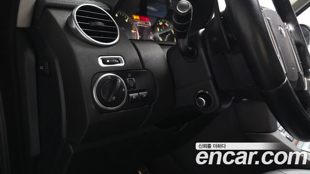 Land Rover Discovery 4 3.0 SDV6 HSE 2016 — фото 36