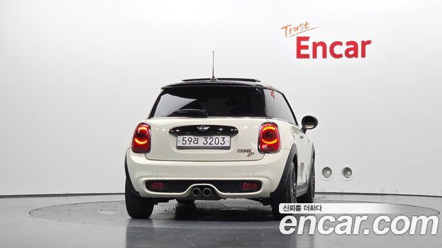 MINI Cooper SD Standard 3rd 2017 — фото 4