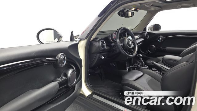 MINI Cooper SD Standard 3rd 2017 — фото 10