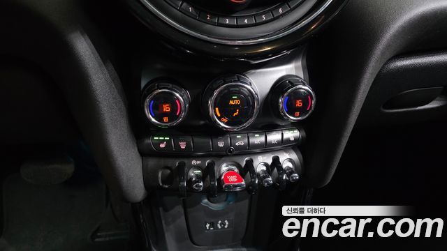 MINI Cooper SD Standard 3rd 2017 — фото 16