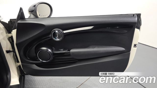 MINI Cooper SD Standard 3rd 2017 — фото 25