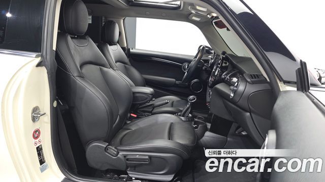 MINI Cooper SD Standard 3rd 2017 — фото 26