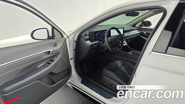 Hyundai Sonata The Edge (DN8) 2.0 Exclusive 2024 — фото 10