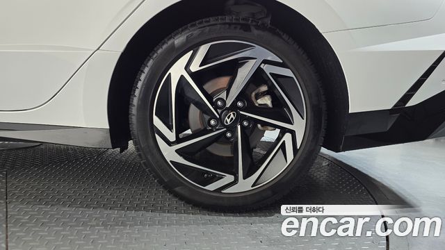 Hyundai Sonata The Edge (DN8) 2.0 Exclusive 2024 — фото 21