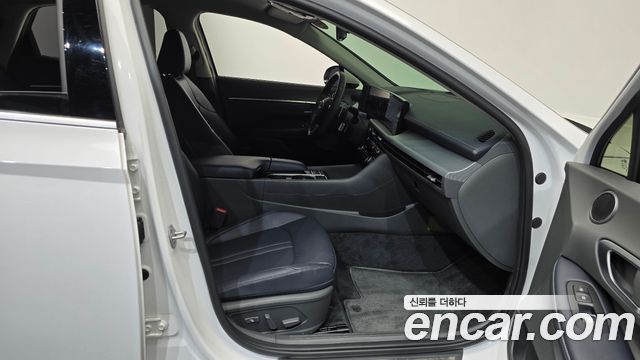 Hyundai Sonata The Edge (DN8) 2.0 Exclusive 2024 — фото 26