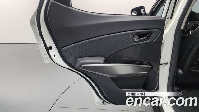 KG Mobility (SsangYong) Tivoli 1.6 2WD V3 2025 — фото 25