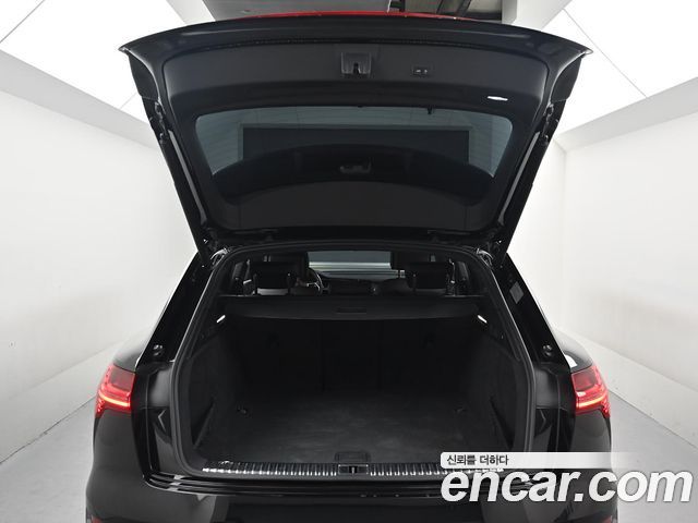 Audi Q8 e-tron (GE) 55 Quattro 2024 — фото 24