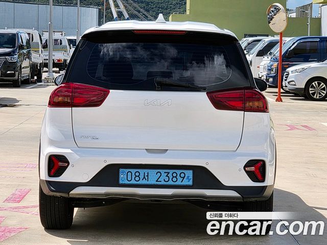 Kia Niro Plus Earth 2024 — фото 5