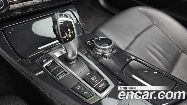 BMW 5 Series (F10) 520d xDrive 2014 — фото 9